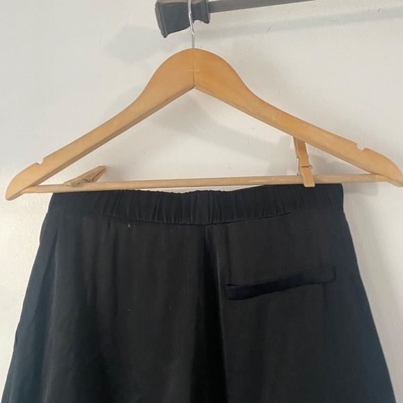 Camila Coelho S Black Satin Short - Picture 6 of 8